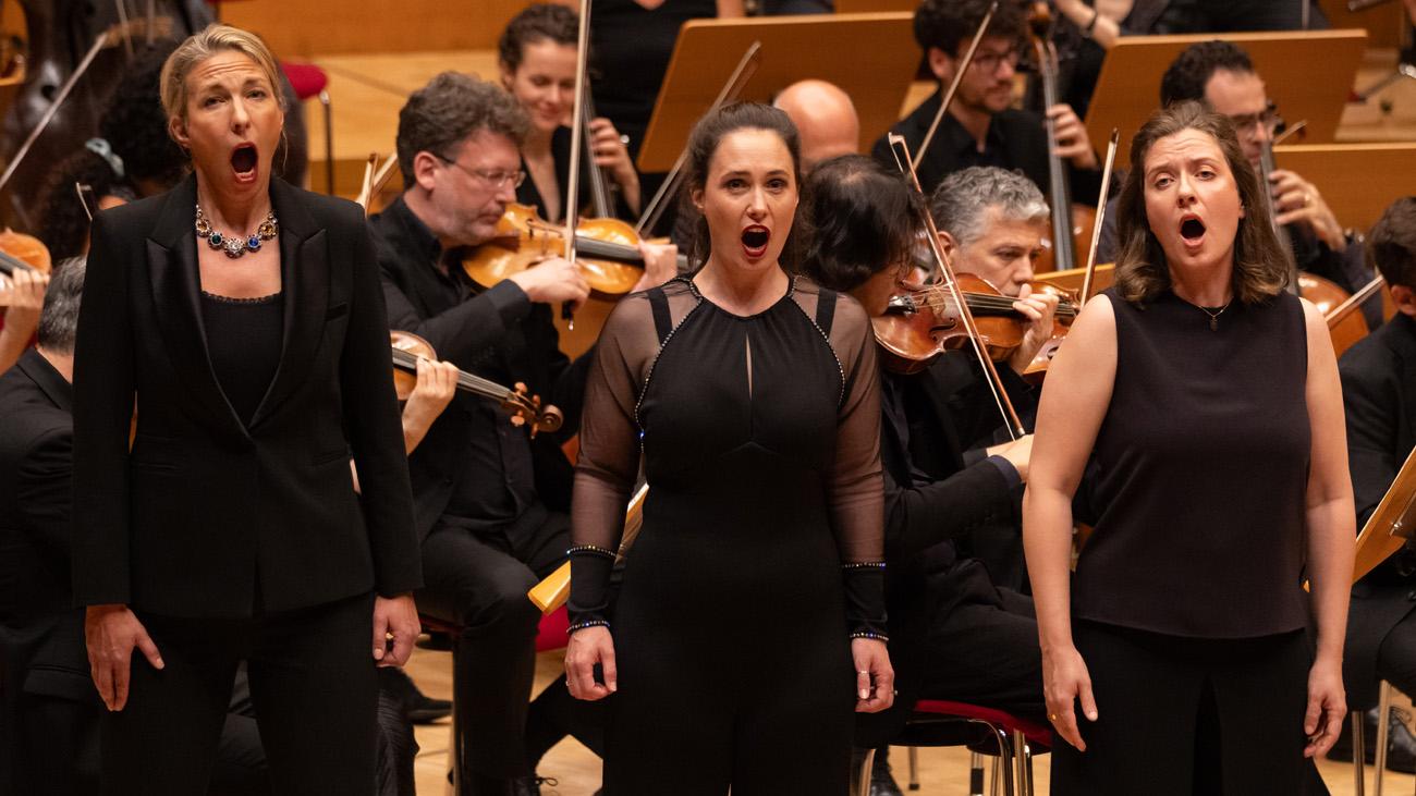 Drei Opernsängerinnen in der Kölner Philharmonie